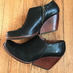 Kork Ease wedge ankle boot